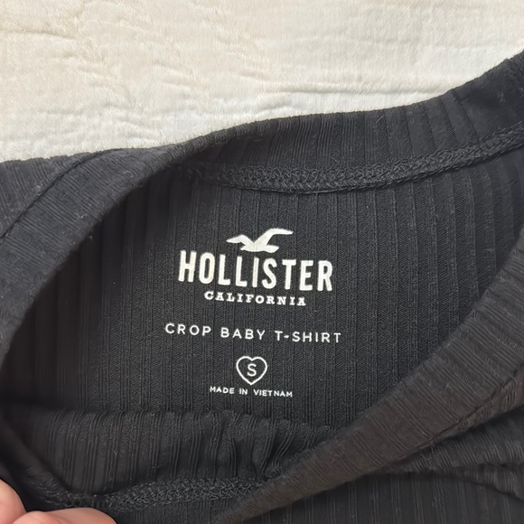 Black Ribbed Cut-Out Top - Picture 2 of 3